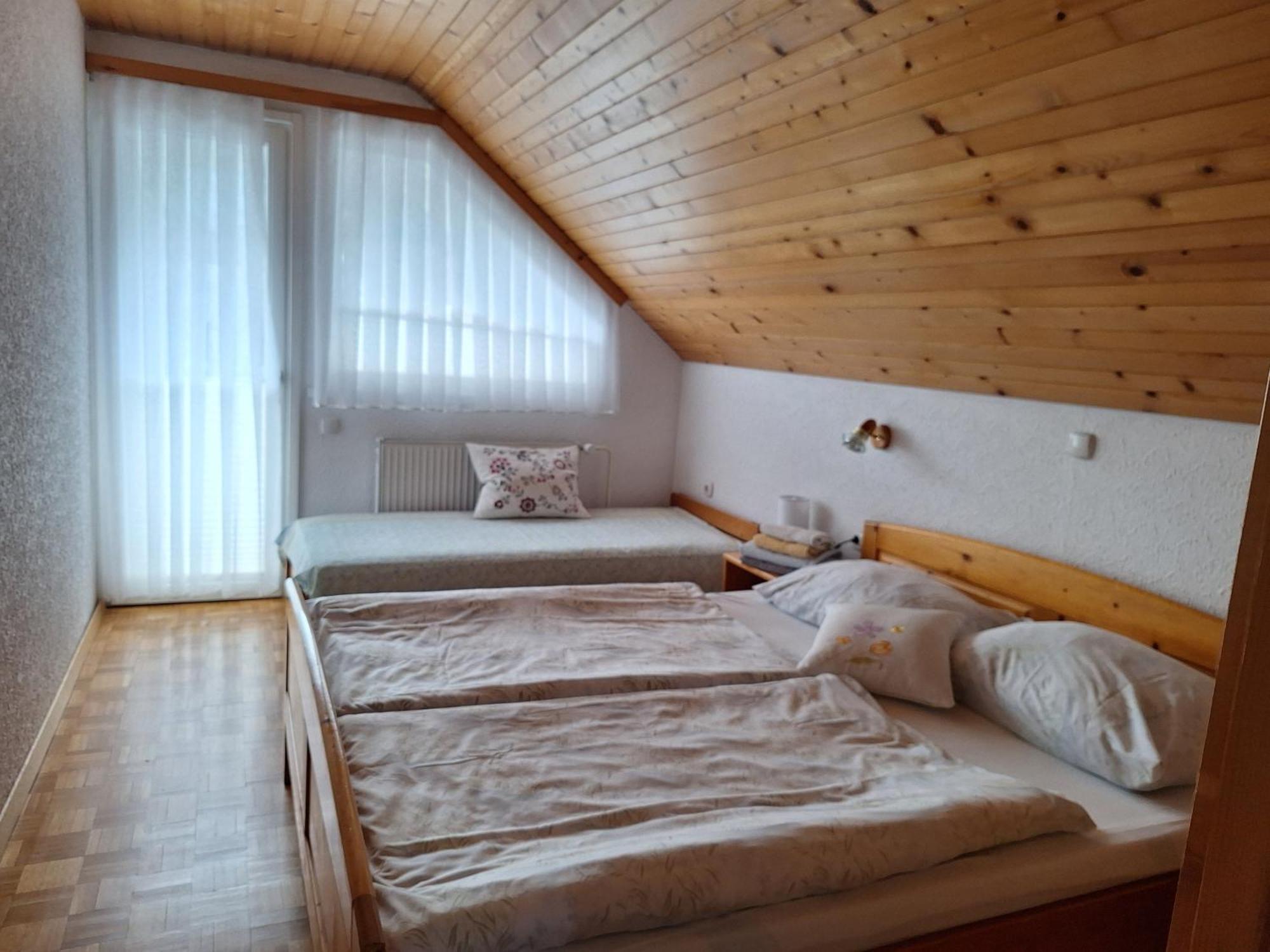 Apartmaji Marinka Hodnik Bohinji-tó Szoba fotó